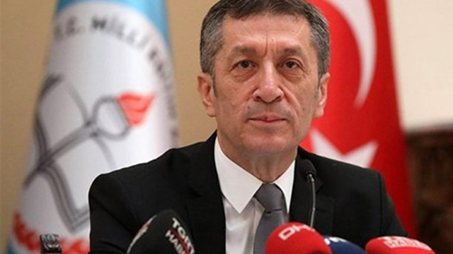 Bakan Selçuk müjdeyi verdi: İş garantili liseler geliyor !