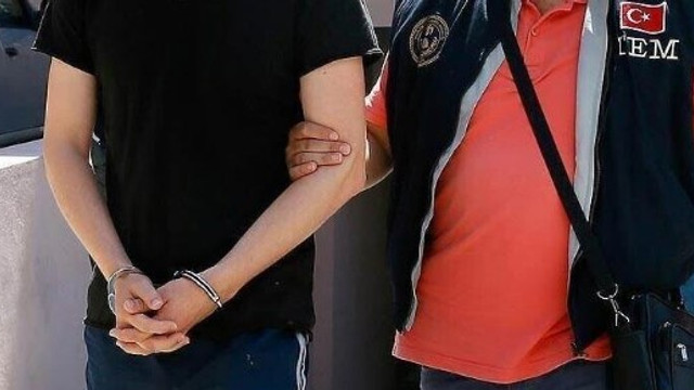 2 FETÖ'cü askeri yasak bölgede yakalandı