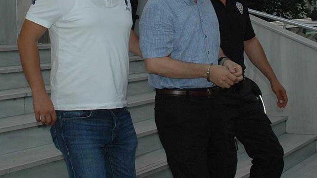 Suriyeli kızları kaçırmak isterken yakalandılar