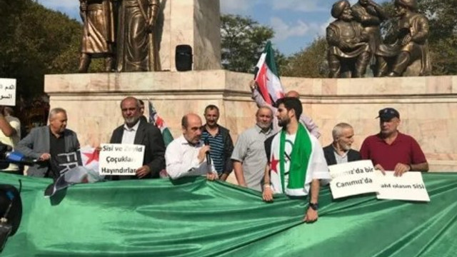 İstanbul'daki Suriyeliler'den Barış Pınarı Harekatı'na mesaj