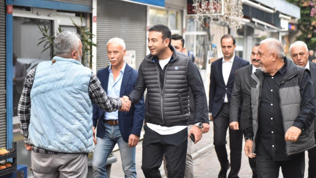 Başkan Akpolat Levent Mahallesi'nde incelemelerde bulundu