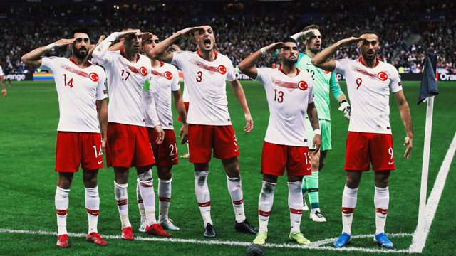 Türkiye Fransa'dan lider dönüyor ! Maç sonucu: 1-1