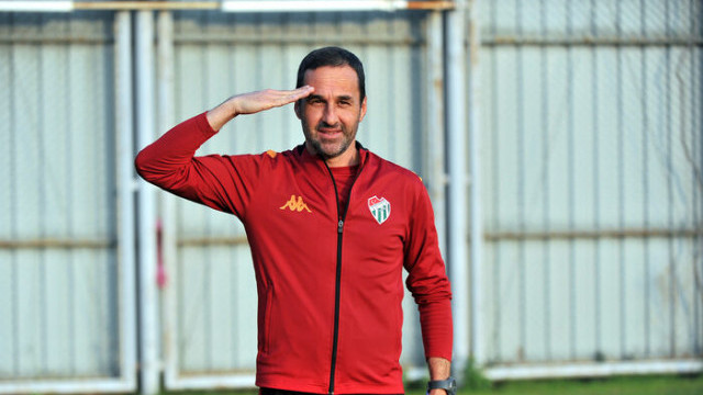 Yalçın Koşukavak: TFF 1. Lig'de geriye düşmeyeceksiniz