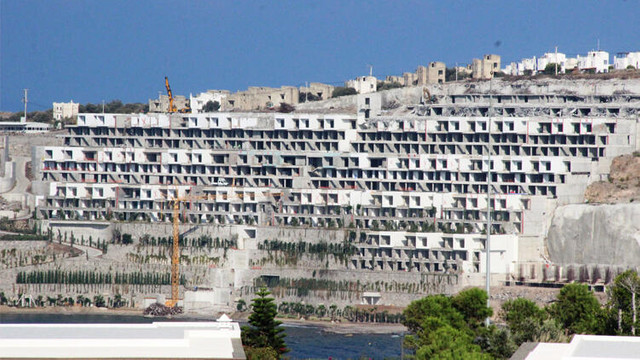 Bodrum'da şok gelişme ! Mahkeme yıkımı durdurdu