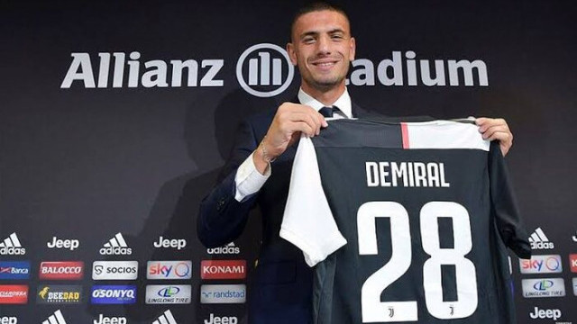 Juventus'tan Manchester United'ın 30 milyon Euro'luk Merih Demiral teklifine ret