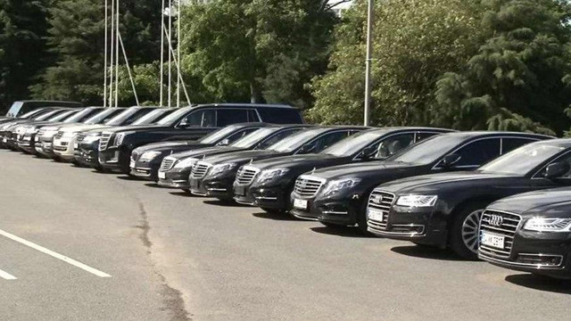 ''Tasarruf'' yine lafta kaldı! Devlet filosunu büyütüyor!
