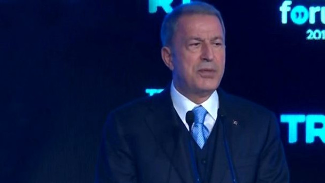 Bakan Akar'dan dünyaya YPG tepkisi