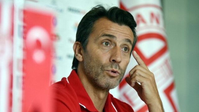 Antalyaspor'dan Bülent Korkmaz açıklaması: 'Bir yenilgiyle hoca değiştirilmez