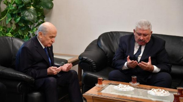 Devlet Bahçeli'den Semih Yalçın'a taziye ziyareti