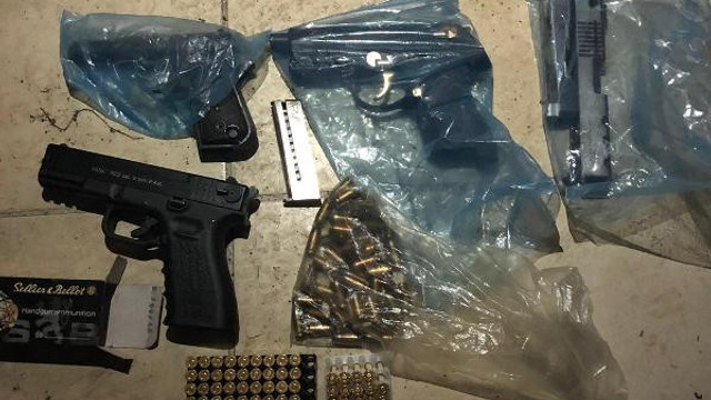 10 ilde ''hayalet silah'' operasyonu: 4'ü polis 75 gözaltı