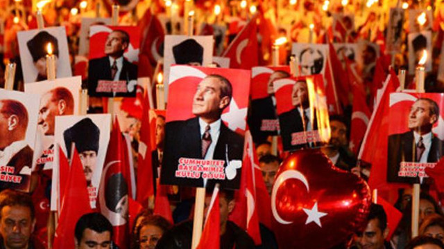 Tüm Çalışanların Merakla Beklediği 2020 Resmi Tatil Günleri 12 cumhuriyet bayramı ile ilgili görsel sonucu
