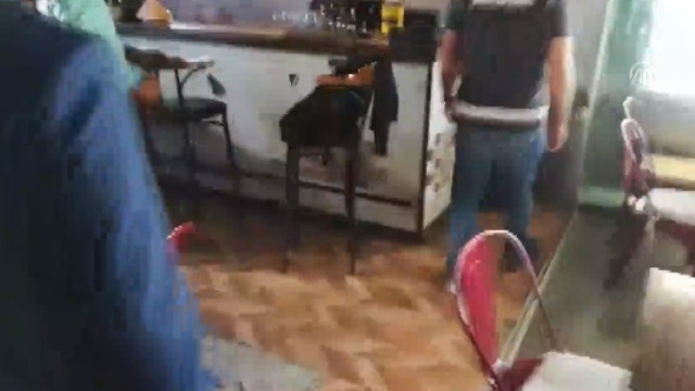 Üniversitelilerin mekanına sahte içki baskını