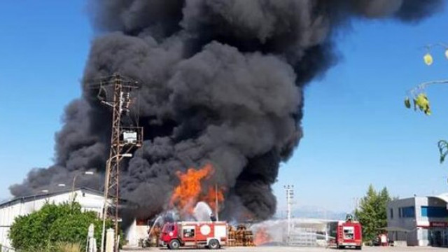 Antalya'da korkutan yangın