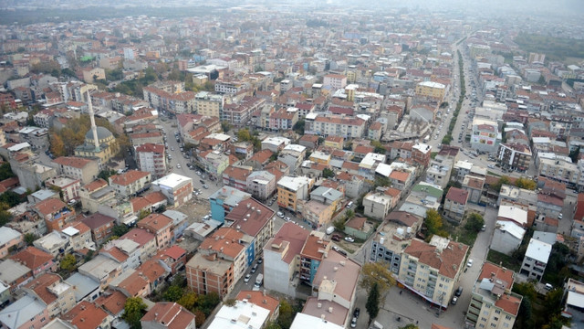 Maliye adına tapulanan arazi inşaat firmasına satıldı