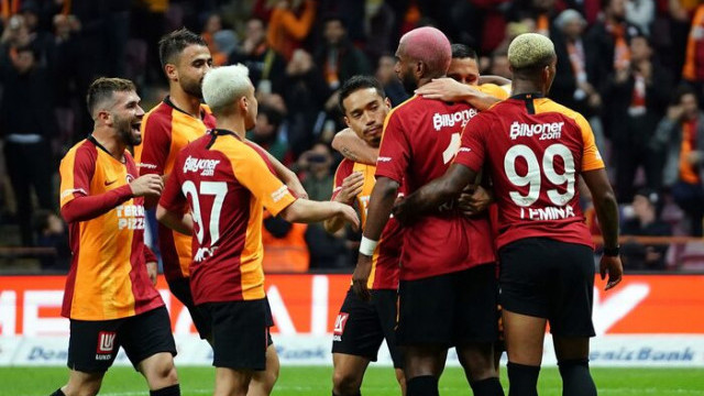 Galatasaray 2 - 0 Çaykur Rizespor (Süper Lig puan durumu)