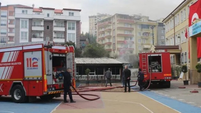 İlkokulda yangın paniği! Eğitime ara verildi