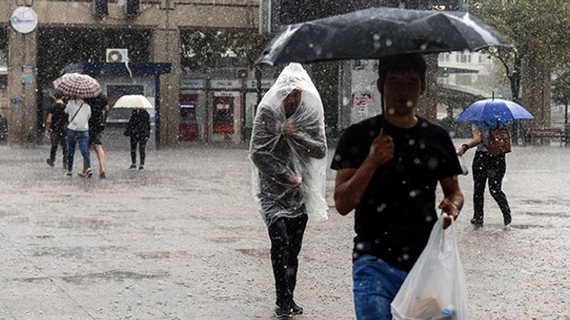 Meteoroloji İstanbul ve Ankara'yı uyardı ! Şemsiyeleri hazırlayın...