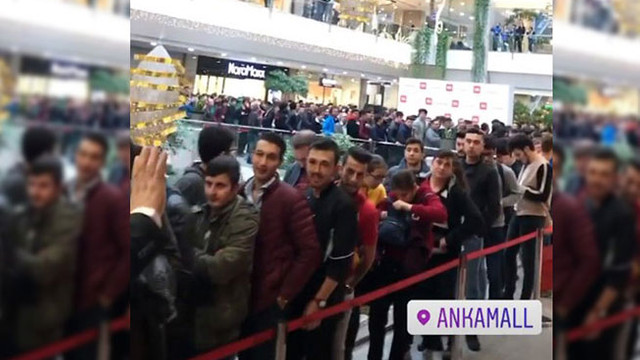 Xiaomi’nin Ankara mağza açılışında izdiham