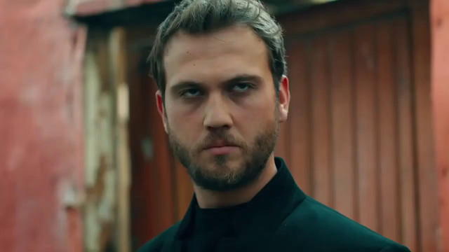Çukur'un Yamaç'ı Aras Bulut İynemli'den Bakan Soylu'ya yanıt
