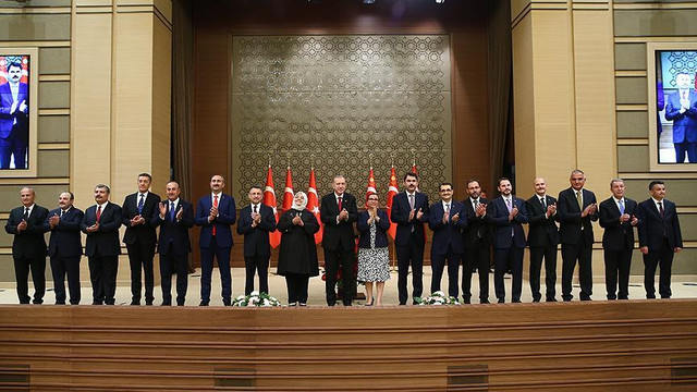 Bakan ve ailelerine ömür boyu vatandaş bakacak!