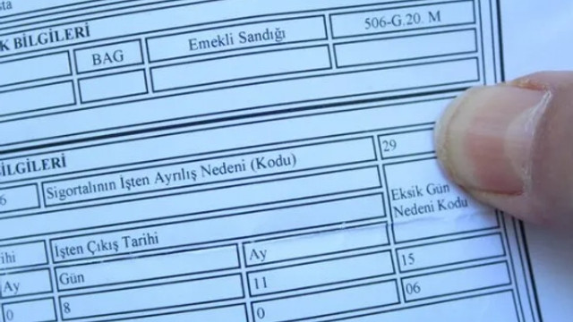 İşten atılan 2 çocuk annesi kovulma gerekçesini görünce şoke oldu