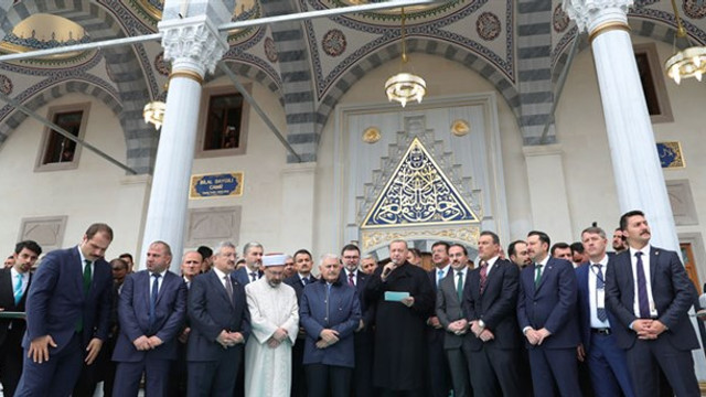 Ege Üniversitesi’nde öğrencilere 'Erdoğan' gözaltısı