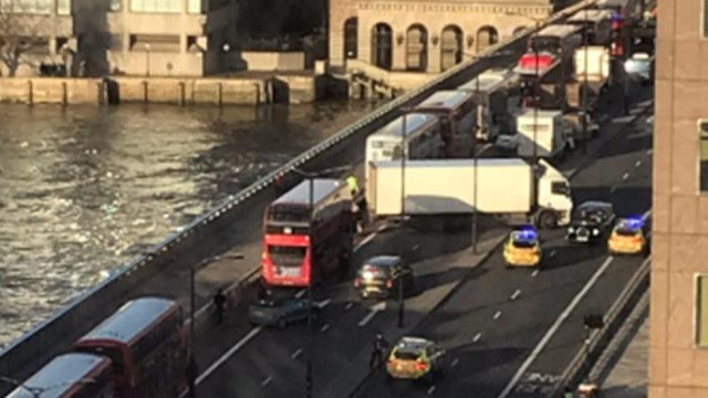 İngiltere'de terör alarmı! Polis Londra Köprüsü'nü kapattı
