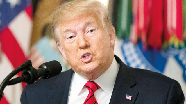 Trump'tan rakibine: Köpek gibi pes etti