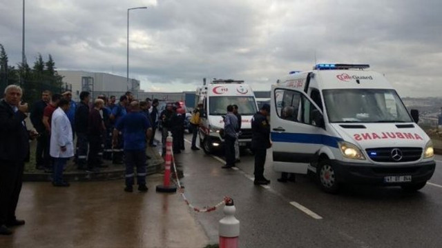 Kocaeli'de kimya fabrikasında korkutan yangın