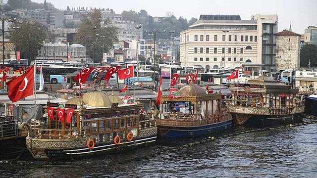 İBB açıkladı: Eminönü balıkçıları tahliye edilecek