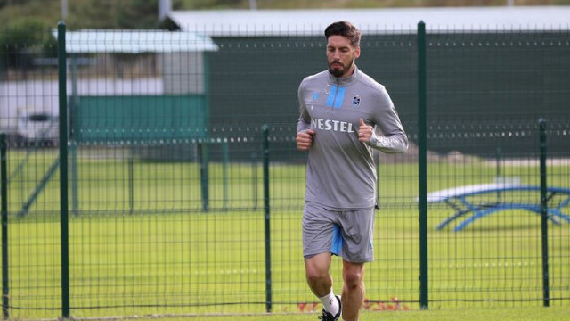 Trabzonspor'da kaptan Jose Sosa, Krasnodar maçında oynamayacak