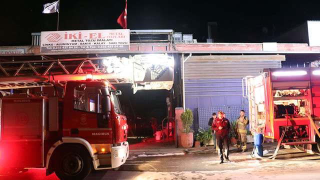 Izmir De Korkutan Fabrika Yangini 3 Sayfa