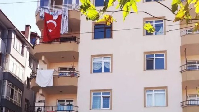 Erkek Arkadaşının ailesiyle tanışmaya gitmişti... Ölüme atladı !