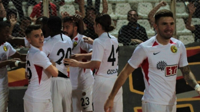 Eskişehirspor ayağa kalkıyor
