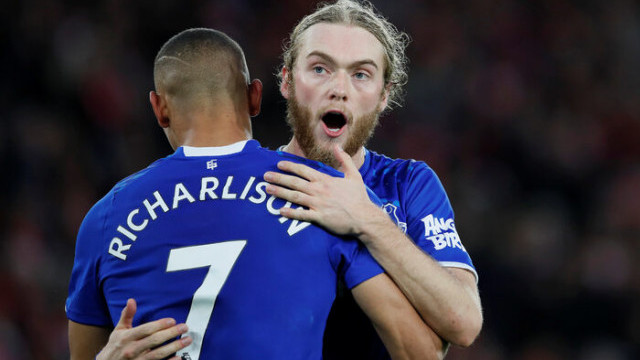 Premier Lig'de Everton kazandı, Tottenham berabere kaldı