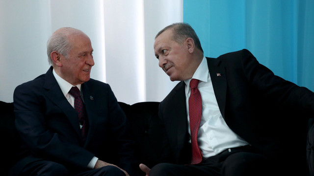 AK Parti'den anketlere itiraf gibi yorum: ''Seçmen ittifakı terk etti!''