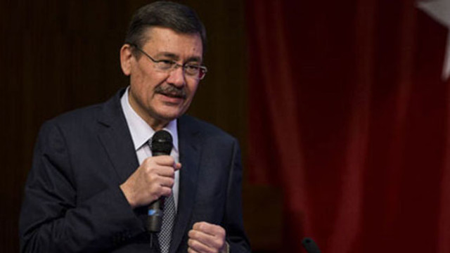 Melih Gökçek Bülent Arınç'a açtığı davayı kaybetti !
