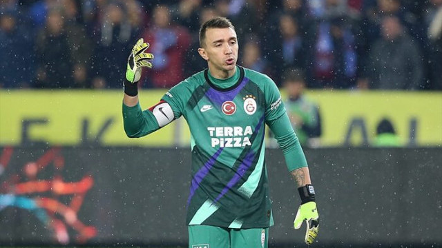 Rıdvan Dilmen: Muslera'nın yediği gol, neden onu Real Madrid'in istemediğini gösteriyor
