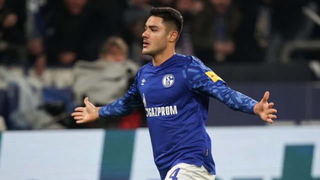 Schalke 04 Te Ayin Oyuncusu Ozan Kabak Spor