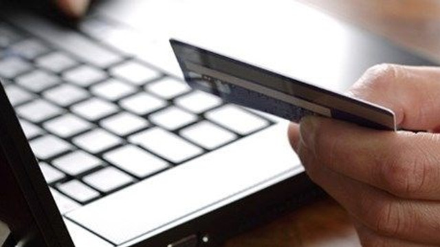 Türkiye'den BlackFriday rekoru ! Kartla ne kadar harcadık ?