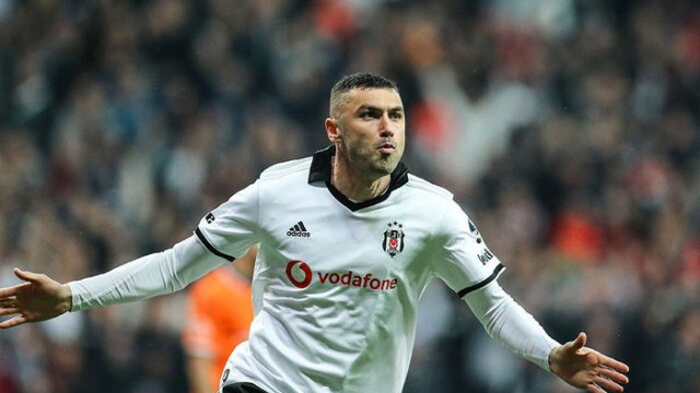Beşiktaş'ın golcü adayları Jonathan Kodjia ve Andraz Sporar
