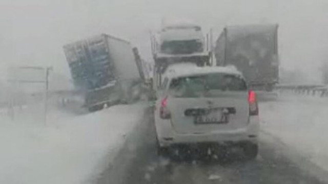 Bursa-Ankara yolu ulaşıma kapandı