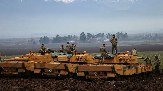 Şehit naaşını alamayan 2 asker TSK’dan atıldı