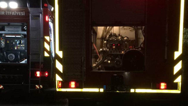 İzmir'de yangın dehşeti: 2 ölü, 1 yaralı