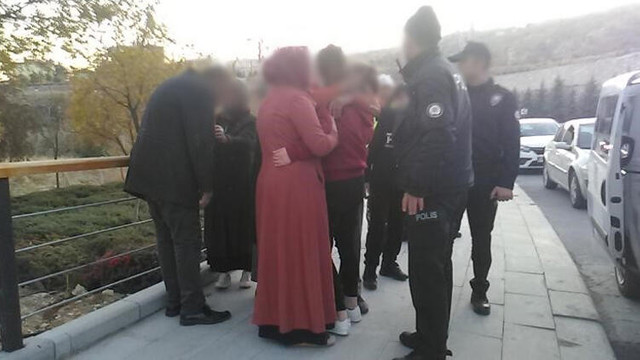 Kan donduran olay ! Kaçırdıkları genç kızı yol kenarına attılar