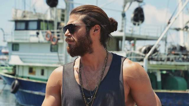 Can Yaman'a bir şok daha: Dizi projesi iptal edildi!