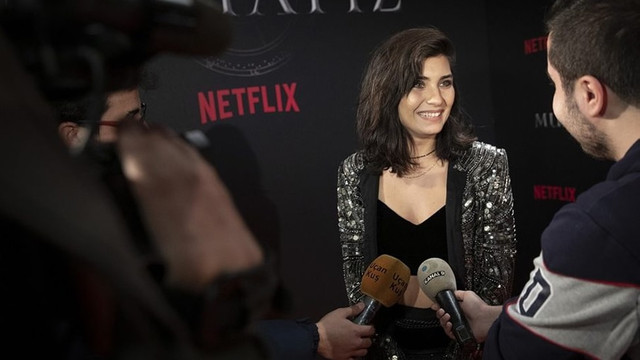 Tuba Büyüküstün ekranlara geri dönüyor