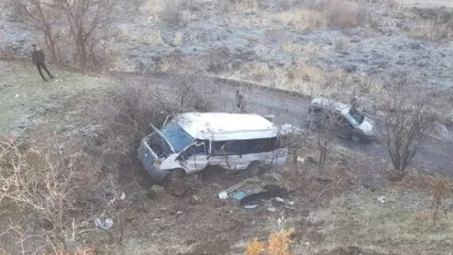 Öğrenci servisi kaza yaptı: 2 ölü, çok sayıda yaralı var!