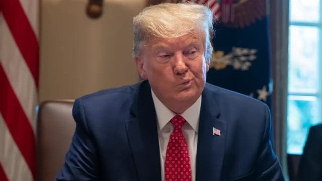 Kendisiyle alay edilen Trump zirveyi terketti !