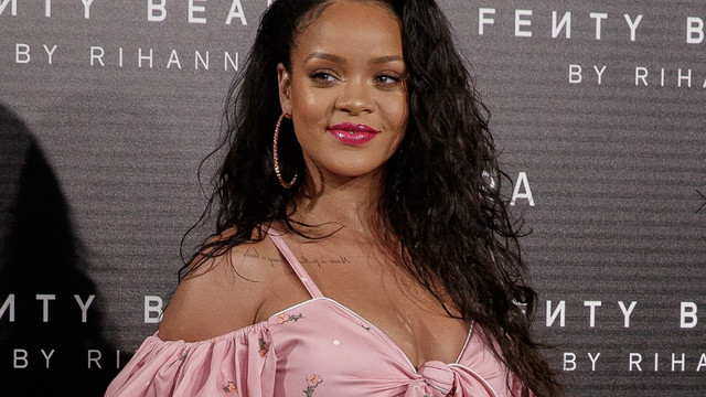 Rihanna ünlü futbolcu ile aşk mı yaşıyor ?